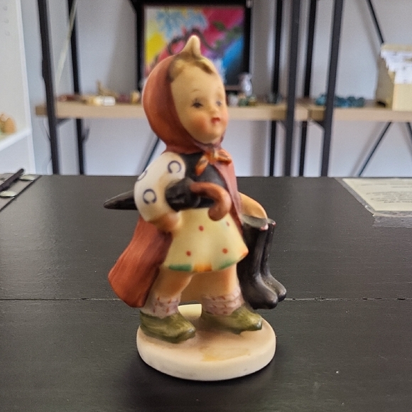 Other - Napco Alls Clear Little Girl Hummel Figure